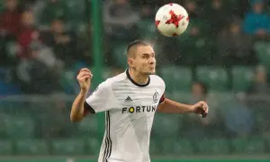 Ile zarabia Jędrzejczyk? Zaskakujące fakty o jego pensji w Legii