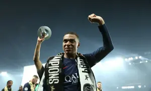 Ile zarabia Kylian Mbappe miesięcznie? Zaskakujące fakty o jego dochodach