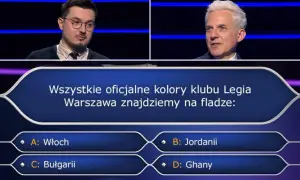 Dwóch mężczyzn w studio telewizyjnym, pytanie o kolory Legii Warszawa na fladze: Włochy, Jordania, Bułgaria, Ghana.