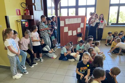 Borek dzieci: Jak życie rodzinne wpływa na znane postacie?