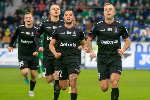 Kiedy mecz Pogoni w pucharach? Sprawdź najnowszy terminarz!