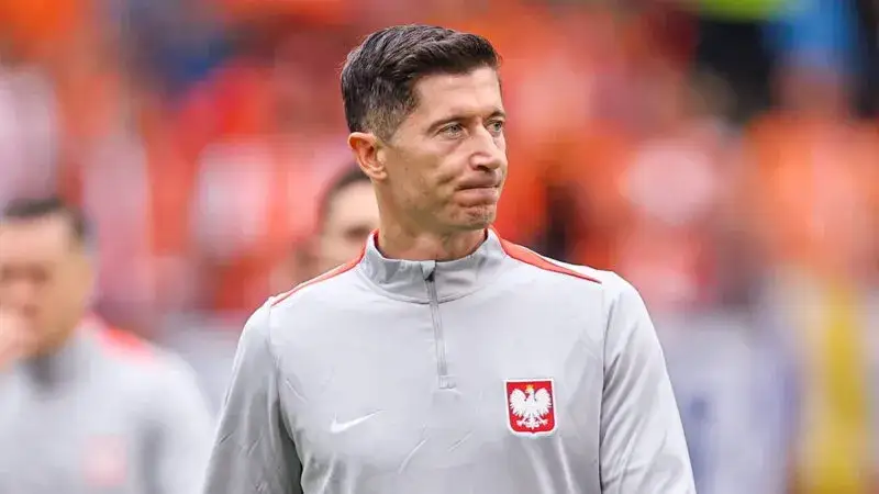 Zdjęcie Ile zarabia Lewandowski za mecz w reprezentacji? Zaskakujące kwoty!